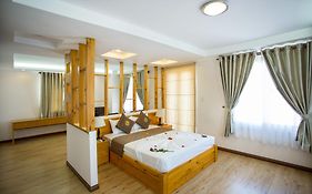 Copac Hotel Нячанг